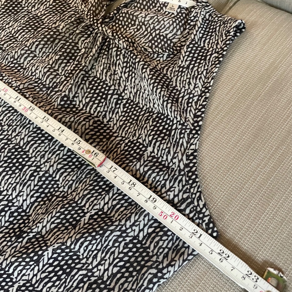 Cabi Sleeveless Print Top, sz Lg,  Black/off white - Picture 6 of 7